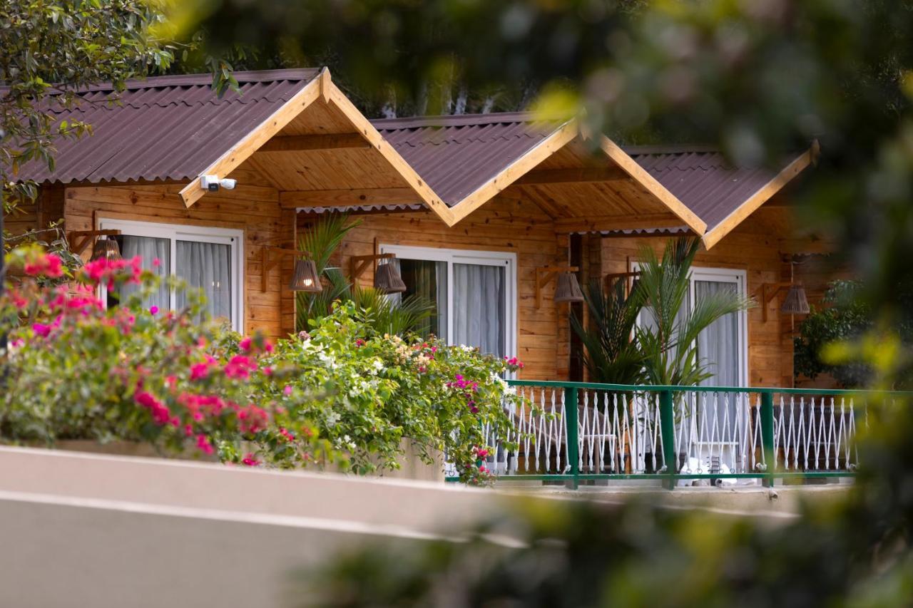 Stone Wood Premier Hotel
