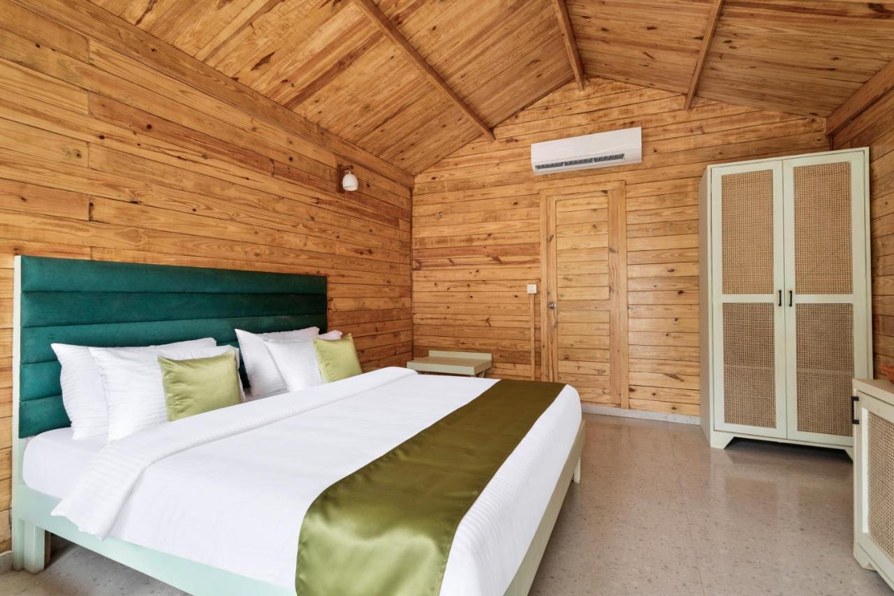 Stone Wood Premier Hotel Dandeli