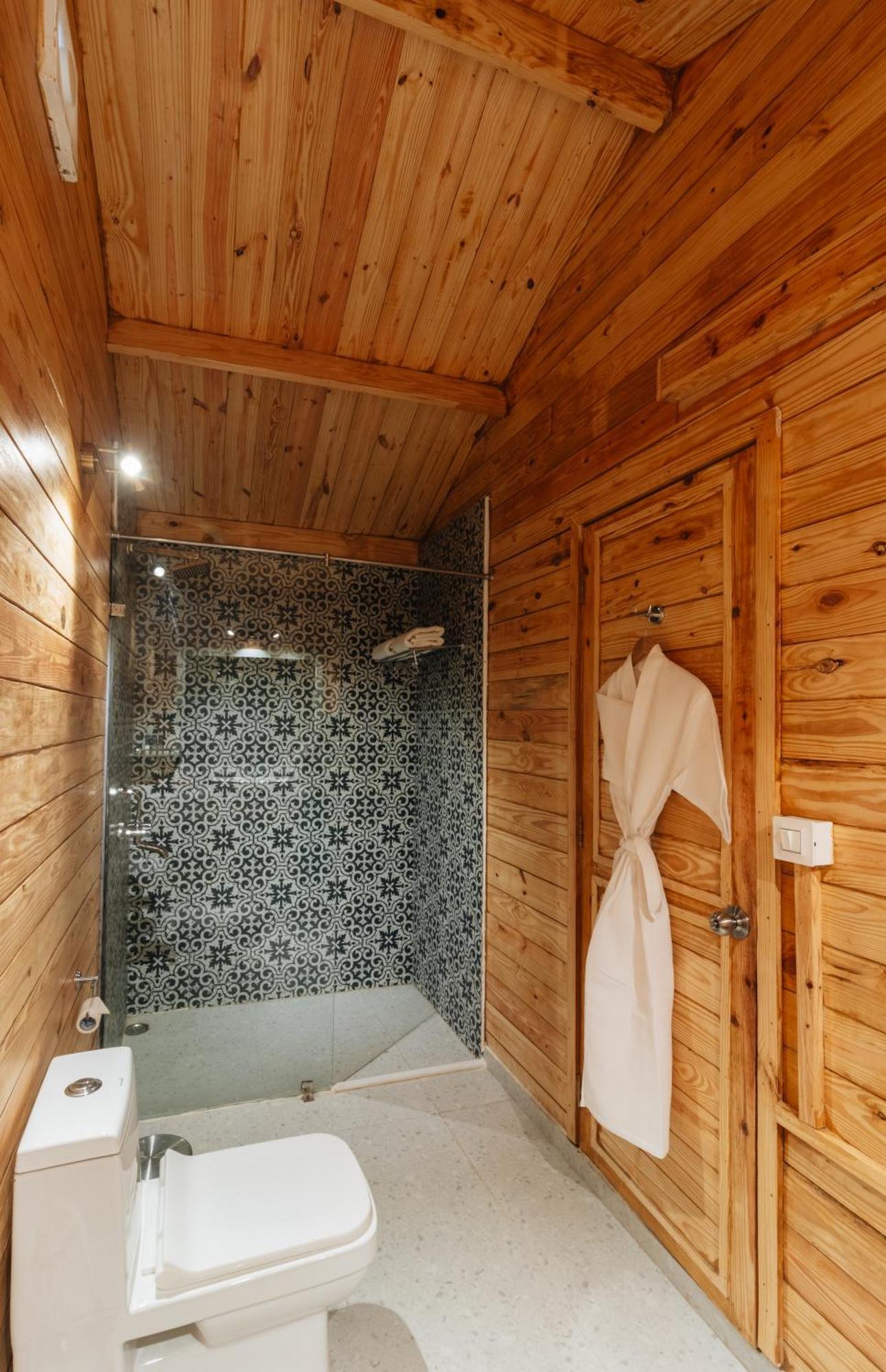 Stone Wood Premier 3* Dandeli