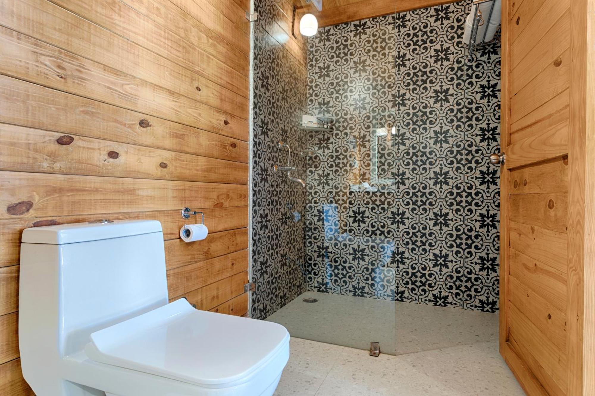 Hotel Stone Wood Premier