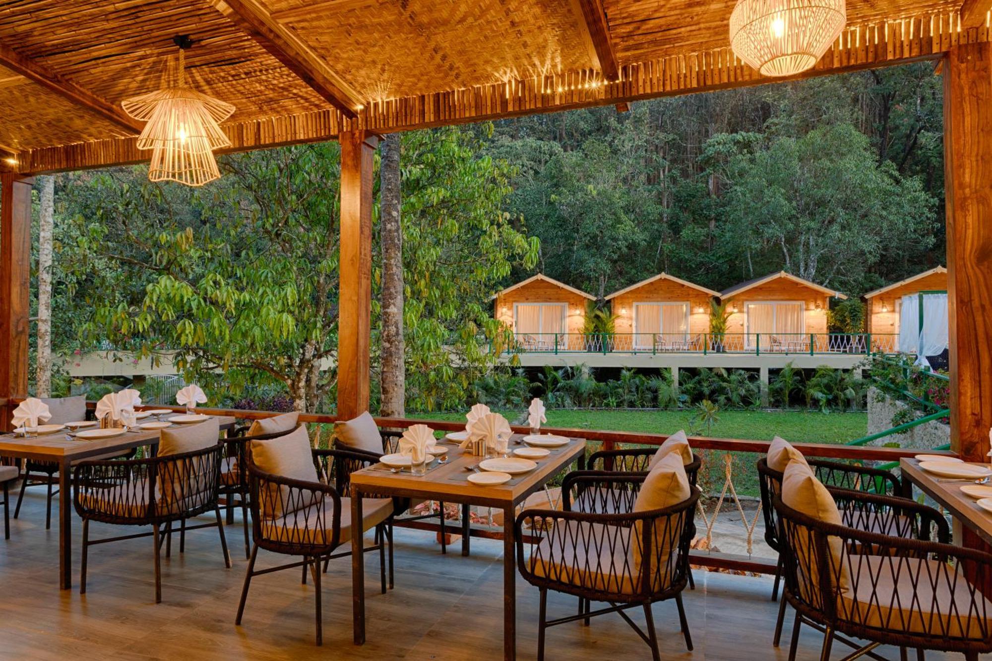Stone Wood Premier Hotel Dandeli